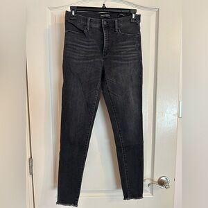 Banana Republic Women's Black Skinny Jeans size 27